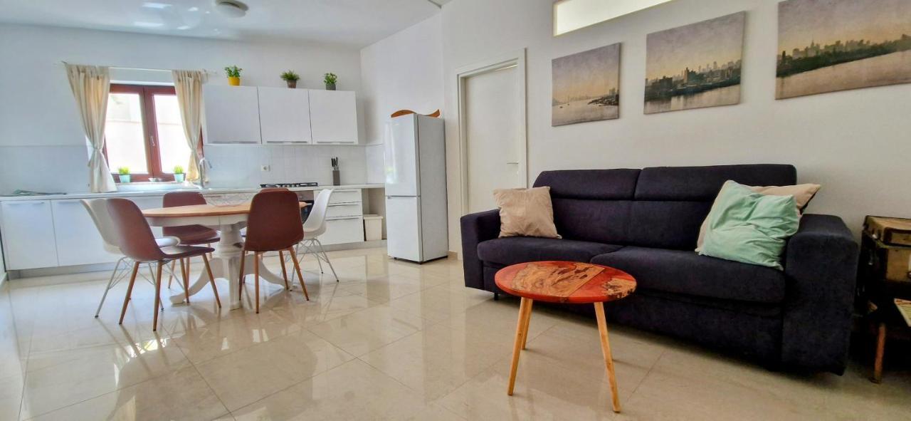 Apartments Villa Alba II ポレッチ エクステリア 写真